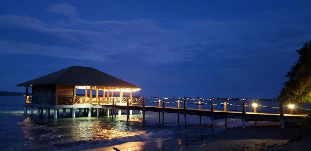 Playa Tortuga Hotel And Beach Resort Бокас-дель-Торо Экстерьер фото