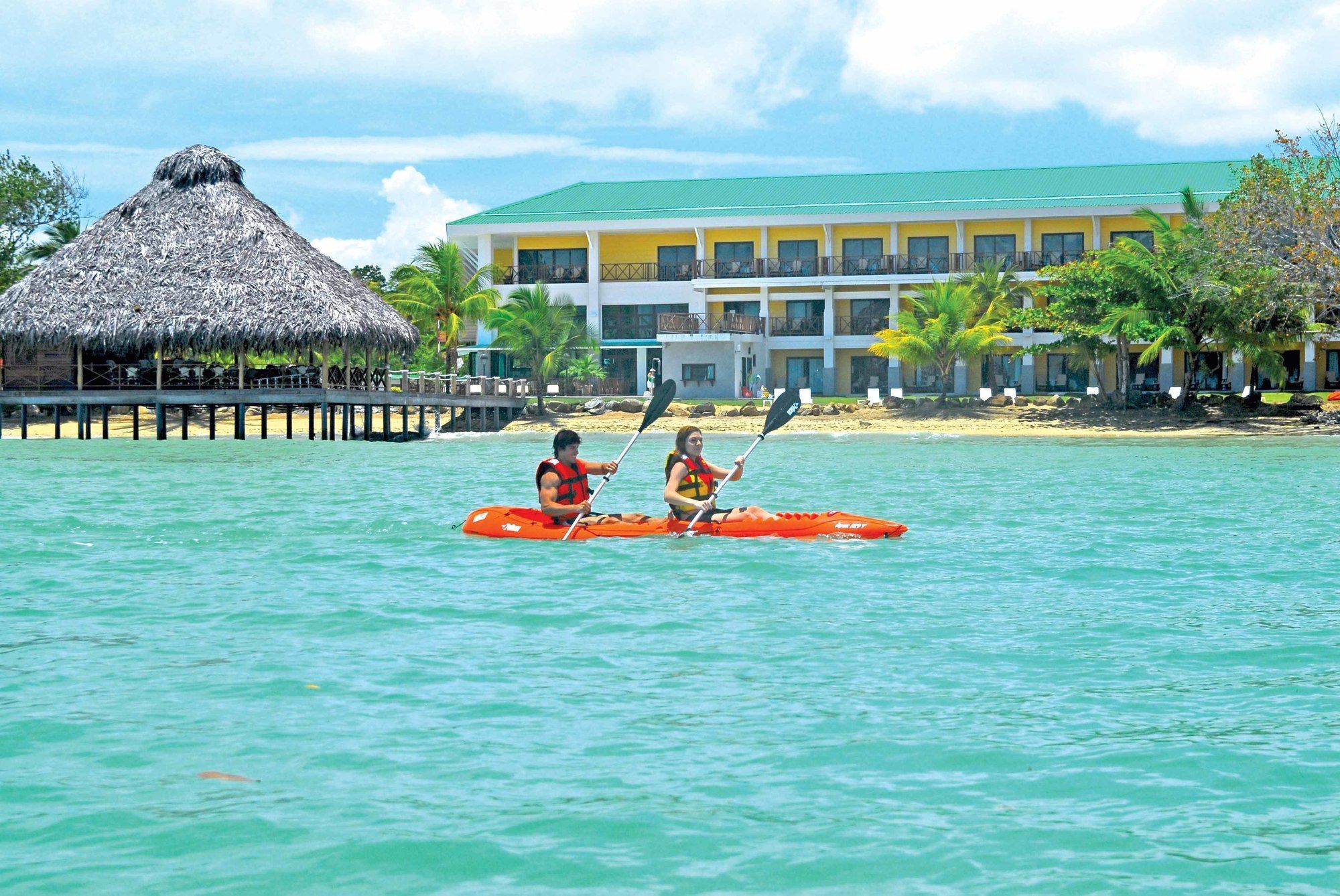 Playa Tortuga Hotel And Beach Resort Бокас-дель-Торо Экстерьер фото